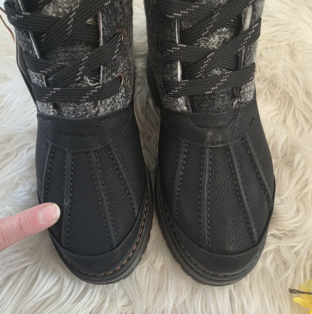 NWT Roxy Hail Ya Boot, Size 5 - Picture 10 of 17
